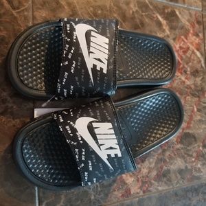 Nike slides
